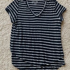 Latched Mama Black and White V-Neck Boyfriend Nursing Tee